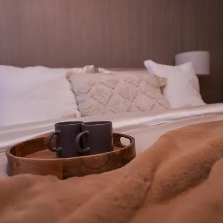 Majestay - Luxury Living Dubaï Extérieur photo